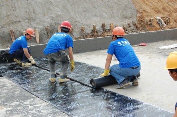 Benefits to Waterproofing Your Commercial Roof