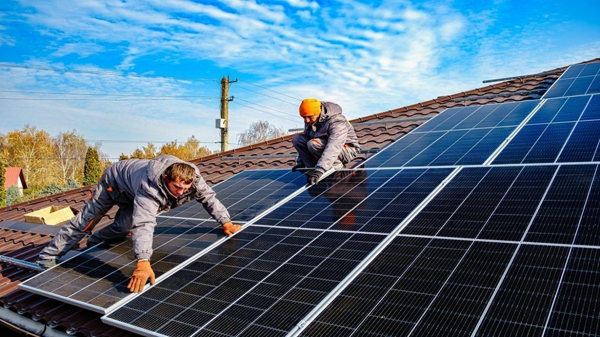 What are some of the criteria to install solar panels at home?